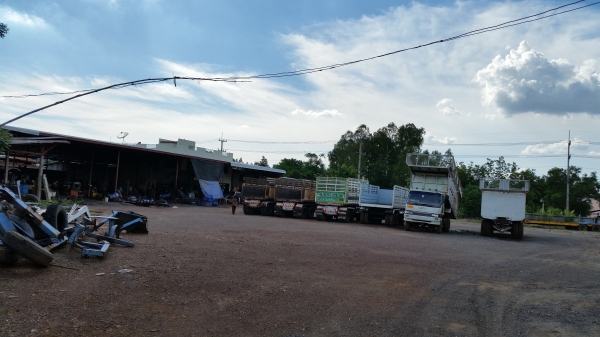 ขายบ้าน โกดัง พร้อมที่ดิน 47 ไร่ ติดถนนดำ สายนครสวรรค์-ชัยภูมิ