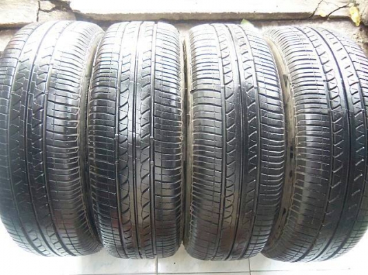 ขายยาง BRIDGESTONE B250 185-65-15 ปี12 ดอกเต็ม ไม่บวม ชุดละ 3,500 บาท