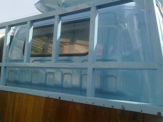 ขายหกล้อ ISUZU NPR 120 แอร์ ขายหกล้อ ISUZU NPR 120 แอร์