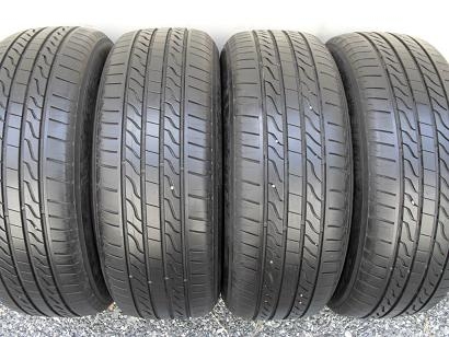 ขายยาง MICHELIN PRIMACY LC ปี13(1ชุด) 215-60-16 ราคา 4,500