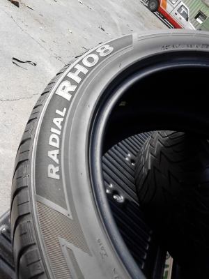 265/50R20 AURORA RADIAL RH08 MADE IN KOREA มี 2 เส้น TEL.081-427-3941 265/50R20 AURORA RADIAL RH08 MADE IN KOREA มี 2 เส้น TEL.081-427-3941