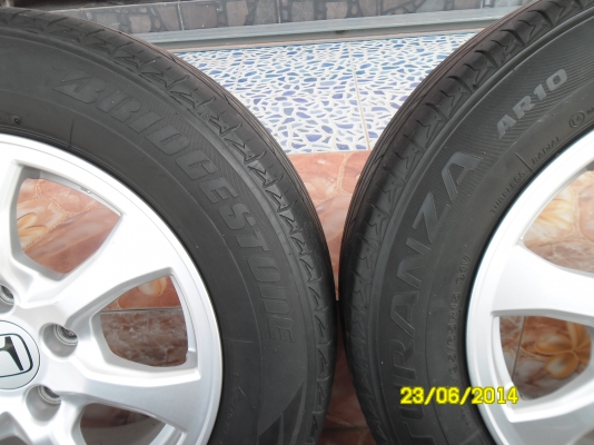 ล้อแม็กพร้อมยาง ขอบ15 5รู 114 ยางปี2011 ล้อแม็กพร้อมยาง ขอบ15 5รู 114 ยางปี2011