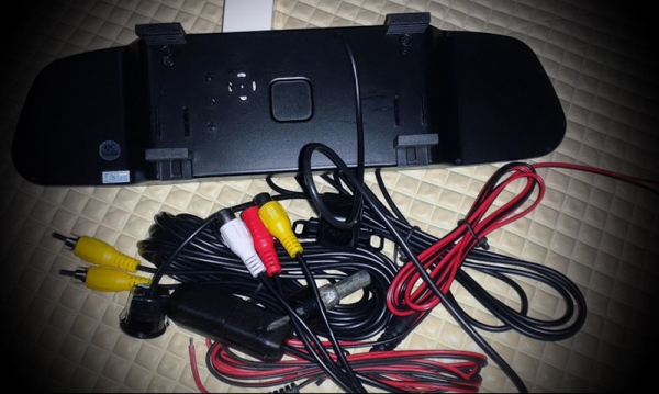 กล้องบันทึกหน้าและหลังแบบจอกระจก + พร้อมกล้องมองหลังมีเส้นกะระยะ กล้องบันทึกหน้าและหลังแบบจอกระจก + พร้อมกล้องมองหลังมีเส้นกะระยะ