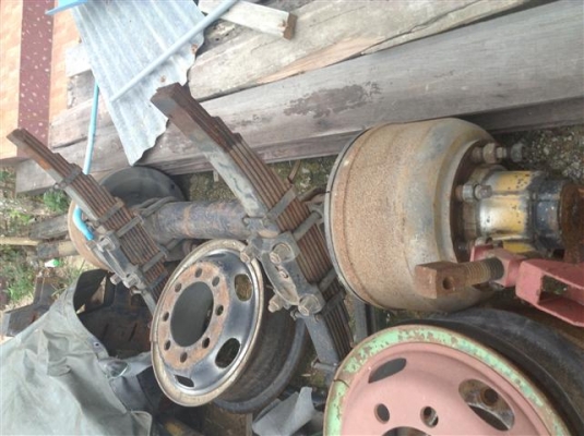 ขายเพลากลม พร้อมแหนบ 12000 พร้อมใช้งานได้เลย