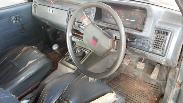 ***ขายแล้วครับขอบคุณ Truck2hand ขายกระบะแค็ปเข้าไร่เข้าสวน มังกรดำ ยอดนิยม ราคาเบาๆ MAZDA B2500 2.5 มังกรดำ ยอดประหยัด ปี38/95 เกียร์โค้ง รถสภาพเดิมๆ เครื่องเดิมเกียร์เดิม แรงดี แน่นดี ประหยัดน้ำมัน เกียร์ดีไม่หลุด ช่วงล่างดี ไม่ส่ายไม่เลื้อย คัสซีสวยเดิม ***ขายแล้วครับขอบคุณ Truck2hand ขายกระบะแค็ปเข้าไร่เข้าสวน มังกรดำ ยอดนิยม ราคาเบาๆ MAZDA B2500 2.5 มังกรดำ ยอดประหยัด ปี38/95 เกียร์โค้ง รถสภาพเดิมๆ เครื่องเดิมเกียร์เดิม แรงดี แน่นดี ประหยัดน้ำมัน เกียร์ดีไม่หลุด ช่วงล่างดี ไม่ส่ายไม่เลื้อย คัสซีสวยเดิม