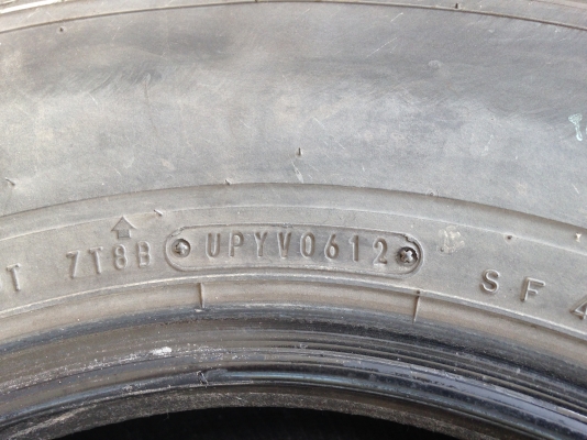 ขายยาง 30x9.5 R15 Dunlop AT2 ปี 12 4 เส้น 4,900 ค่ะ ขายยาง 30x9.5 R15 Dunlop AT2 ปี 12 4 เส้น 4,900 ค่ะ