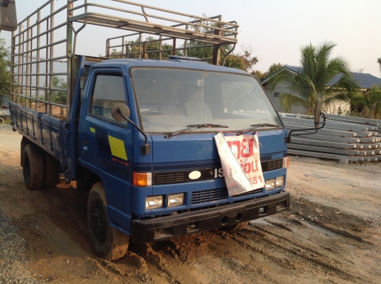 หกล้อ  ขายสด  ผ่อน   NPR   115  แรงม้า เทอรโบ  เพาเวอร