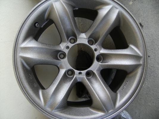 ล้้อเล็บเหยี่ยว