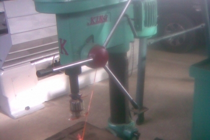 แท่นสว่านคิงตัวใหญ่ สภาพสวยๆครับตัวนี้  มอเตอร์มิสซู 1  แรงครับ  ความสูงประมาณเมตรครึ่งครับเป็นของคิงครับแน่นหนาหนักมากครับ   ราคานี้คุ้มมากครับใช้ยาวครับรุ่นนี้