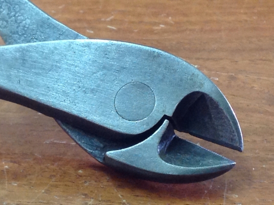 ขายคีมตัดโบราณ Geramy เนื้อเหล็กดี สีออกเขียวแบบดิบๆ ขายคีมตัดโบราณ Geramy เนื้อเหล็กดี สีออกเขียวแบบดิบๆ