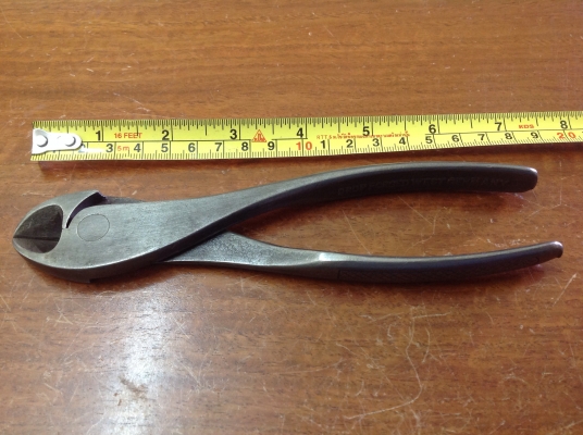 ขายคีมตัดโบราณ Geramy เนื้อเหล็กดี สีออกเขียวแบบดิบๆ ขายคีมตัดโบราณ Geramy เนื้อเหล็กดี สีออกเขียวแบบดิบๆ