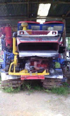 ขายรถเกี่ยวข้าวไทยเส็งสภาพสวยพร้อมใช้งาน