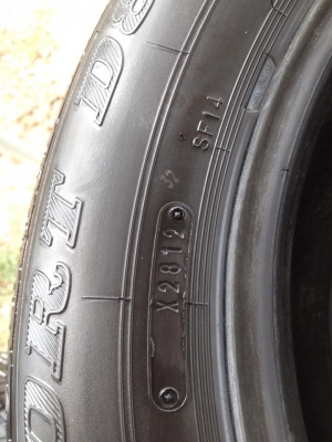 ยาง\%205/65/15 Dunlop ปี2012