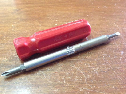 ขายไขควง ACE 4 in 1 ใหม่เก่าเก็บ ขายไขควง ACE 4 in 1 ใหม่เก่าเก็บ