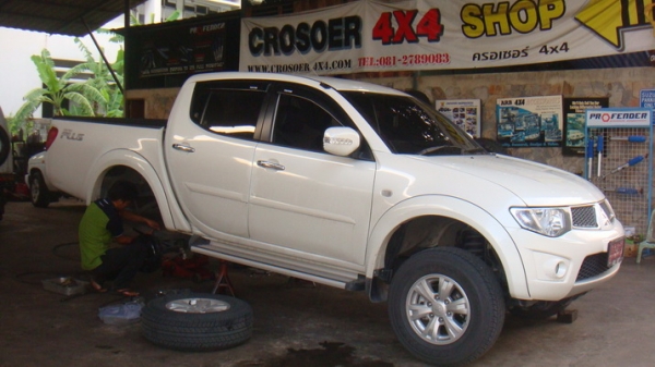 ช่วงล่างรถกระบะ Triton by Shock ProFenDer