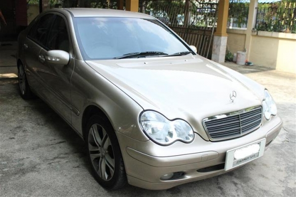 ขายถูกๆ งดพ่อค้า เบนซ์ตาถั่ว เจ้าของขายเอง เครื่องฝาดำ ออกรถที่DaimlerChrysler ปลายปี2003