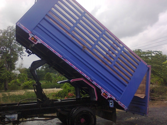 ขายหกล้อดั้มเกษตร  ISUZU  100 แรง