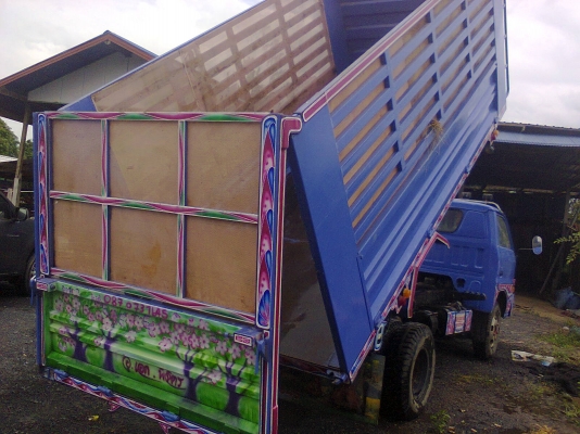 ขายหกล้อดั้มเกษตร  ISUZU  100 แรง