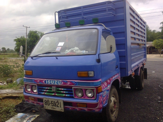 ขายหกล้อดั้มเกษตร  ISUZU  100 แรง