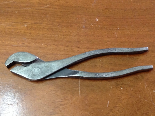 ขายคีม Champion DeArment No.307 ปี 1933 อายุ 83  ปี ใช้กับแบตเตอรี่