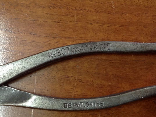 ขายคีม Champion DeArment No.307 ปี 1933 อายุ 83  ปี ใช้กับแบตเตอรี่