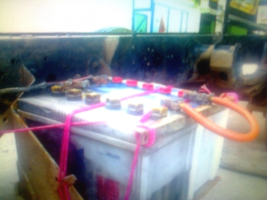 ขายสีล้อใหญ่ toyota dyna bu60หัวยกได้ ปี39หัวแคซซีสภาพดี เอกสารทะเบียนพร้อมโอน