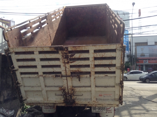 ขายรถดั้มตัว500เครื่อง260แรง ขายรถดั้มตัว500เครื่อง260แรง