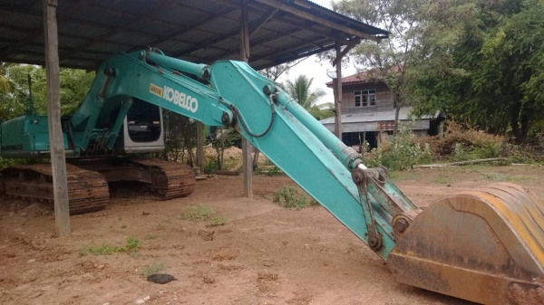 ขายแม็คโคร KOBELCO YN08 สภาพสวยพร้อมใช้งาน เอกสารเล่มทะเบียน