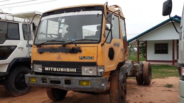 ขายด่วนหกล้อกลางMitsubishi ไอ้หลงราคาถูกๆเหมาะกับนักปั้น ปี2544รถห้างราคาโทร0843923995