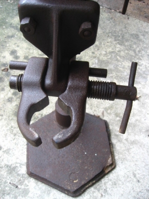 ++ แท่นจับสว่านงานเก่า Black and Decker .No.60 ++