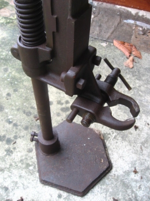 ++ แท่นจับสว่านงานเก่า Black and Decker .No.60 ++