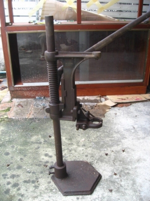 ++ แท่นจับสว่านงานเก่า Black and Decker .No.60 ++