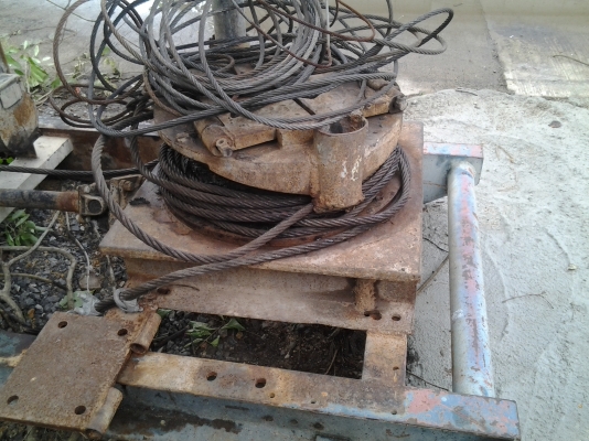 ขายครับแท่นเจาะน้ำบาดาล พร้อมใช้งานเครื่องโคมัสสุแข็งแรงมาก ขายทั้งชุดครับ 70000 บาท