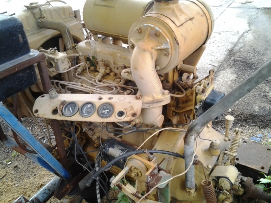 ขายครับแท่นเจาะน้ำบาดาล พร้อมใช้งานเครื่องโคมัสสุแข็งแรงมาก ขายทั้งชุดครับ 70000 บาท