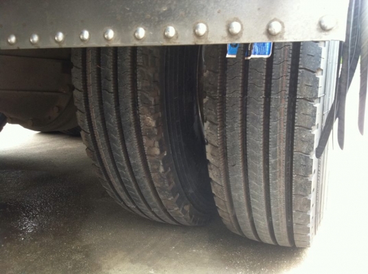 ISUZU DECA FVM 230 แรงม้า เพลาเดียวตู้บรรทุก