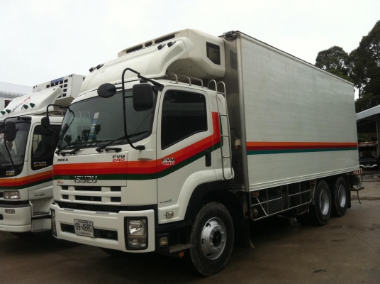 ISUZU DECA FVM 230 แรงม้า เพลาเดียวตู้บรรทุก