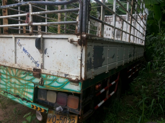 ขายรถ อีซูซุ 6 ล้อกลาง 210 แรง ปี 2553