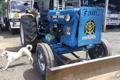 รถไถฟอร์ด 6600