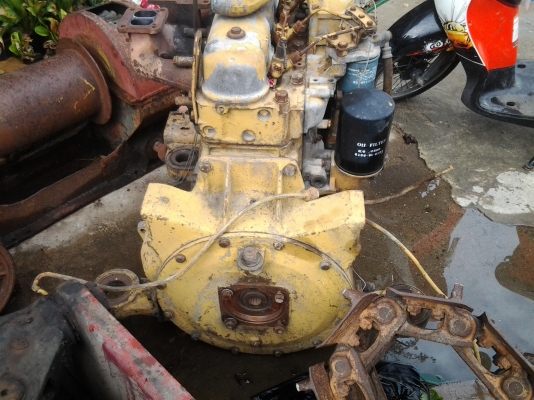 ขายครับเก่าเชียงกงเครื่องโคมัสสุใส่ PC120 เก่านอก ขาย 28000 บาท