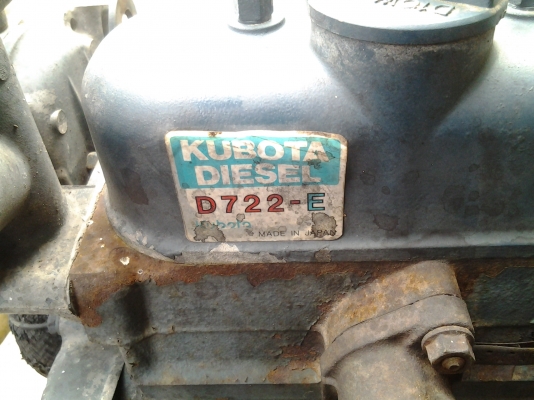 ขายครับเครื่องคูโบต้า 3 สูป เก่านอก รุ่นD722-E เก่านอกมี2ตัวครับ ตัวที่ไม่มีไดสตาร์ทขาย 12000 บาท ตัวที่มีอุปกรณ์ครบขาย 18000 บาท