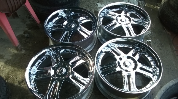 ขายล้อขอบ20 6รูชุดละ9000