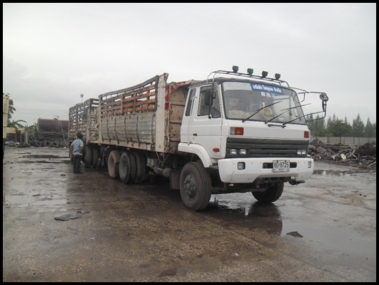 สิบล้อ UD CW430 แม่+ลูกไม่ดั้ม