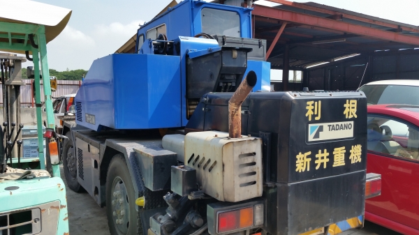 แค่รูปยังสวยขนาด TR 80 M1 **ฟรีจดทะเบียน** รถอยู่ จ.นครปฐม แค่รูปยังสวยขนาด TR 80 M1 **ฟรีจดทะเบียน** รถอยู่ จ.นครปฐม