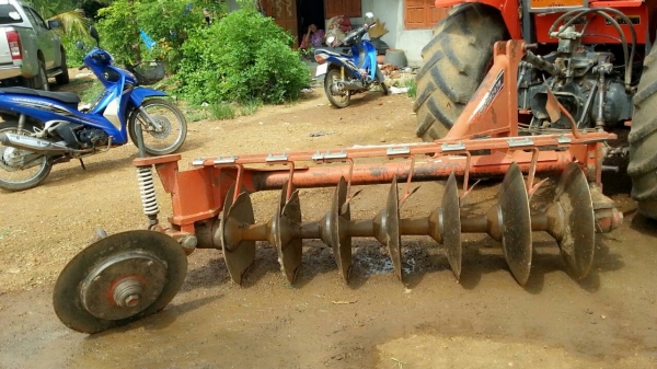 รถบ้านสีเดิมพร้อมใช้งาน คูโบต้า M6040 จัดไปกับอุปกรณ์ต่อพ่วง 5 ชิ้น ได้ไปคุ้มเลย