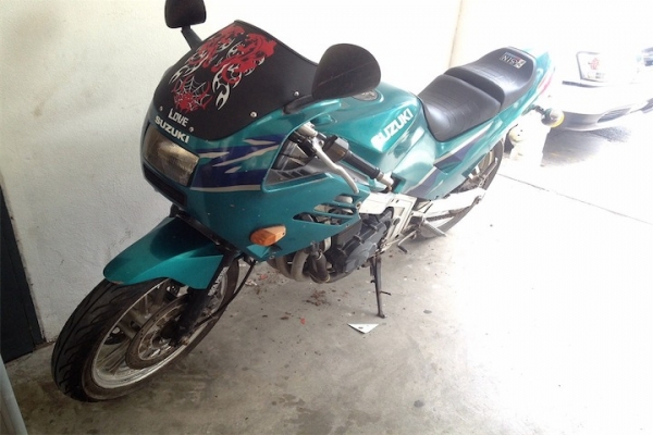 ***Suzuki GSX-R 400หาแลกรถออโต้สภาพเดิมๆค่ะ***