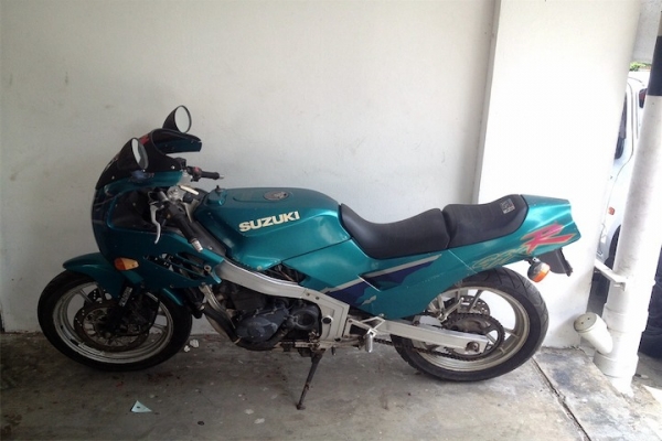 ***Suzuki GSX-R 400หาแลกรถออโต้สภาพเดิมๆค่ะ***