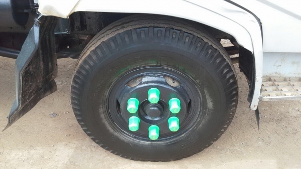 รถหกล้อ โม่ปูน 2.5 คิว เก็บสีใหม่ เล่มทะเบียนพร้อมโอน