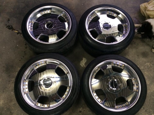 ขายล้อ ssr vienna หน้าโครม 5/4 รู114.3ขอบ18 หน้า8.5 หลัง9.5 พร้อมยาง