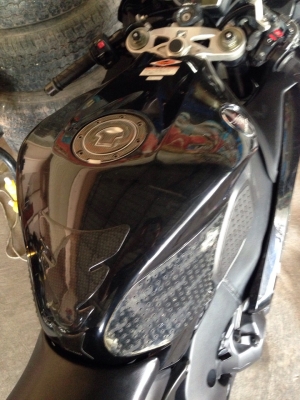 ขาย cbr1000rr 2008 ปลดล็อค ท่อแต่ง ท้ายแต่ง ถูกๆๆ แฟริ่ง2ชุด