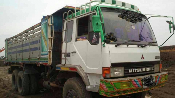 มี2คันครับ-มิตซูหลงโบว์--TFซีเรียล.2,4++บะเหล็ก-ซีเรียล.3,4++บะเนียมเครื่อง-6D-16โบว์.เพลาบุ๋ม-สภาพพร้อมใข้..ราคา950.000บ-ราคา1.000.000บ